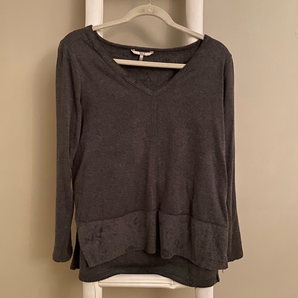 gray long sleeve top